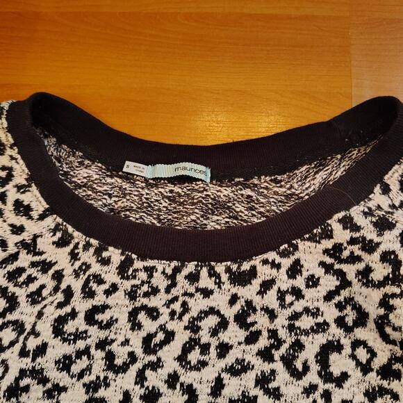 Maurices Black & White Sweater- Animal Print– Small, Lightweight - Picture 3 of 10